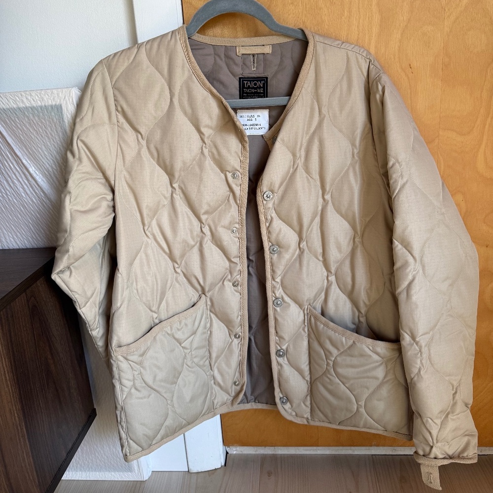 XS Taion down jacket, great condition!